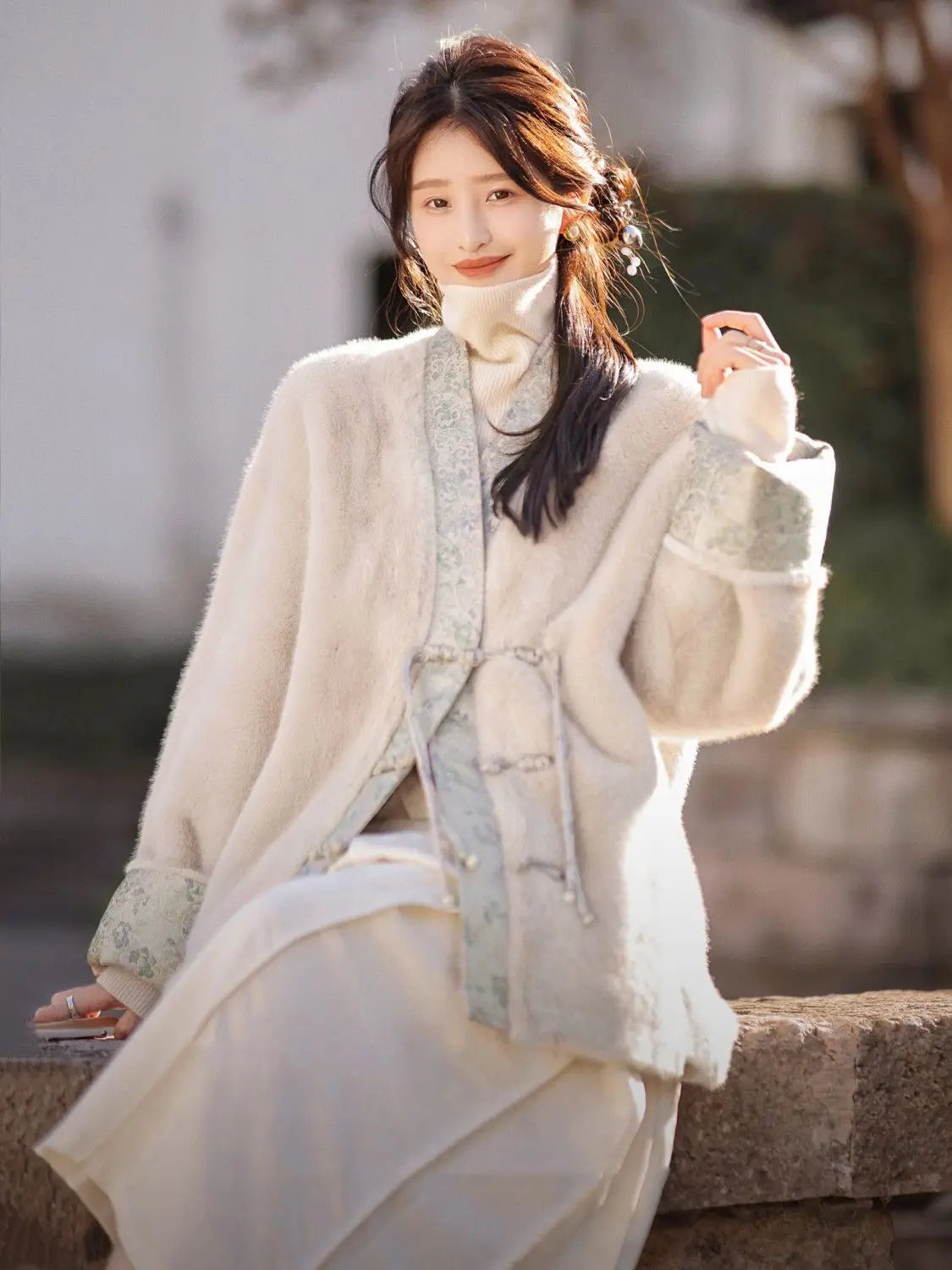 Chinese Style Loose Faux Fur Coat Women 2025 Winter Warm Frog Button Closure Outerwear