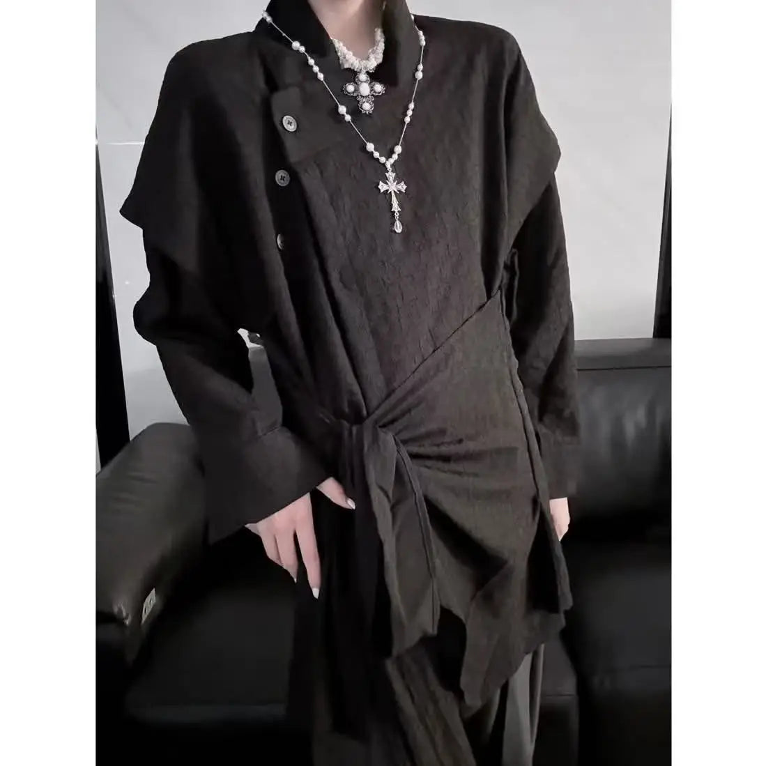 Niche Dark Black Costume New Chinese Style Long Sleeved Slanted Strap Top Shirt Vintage Bisex y2k Fashion Outfits Trendy Cool