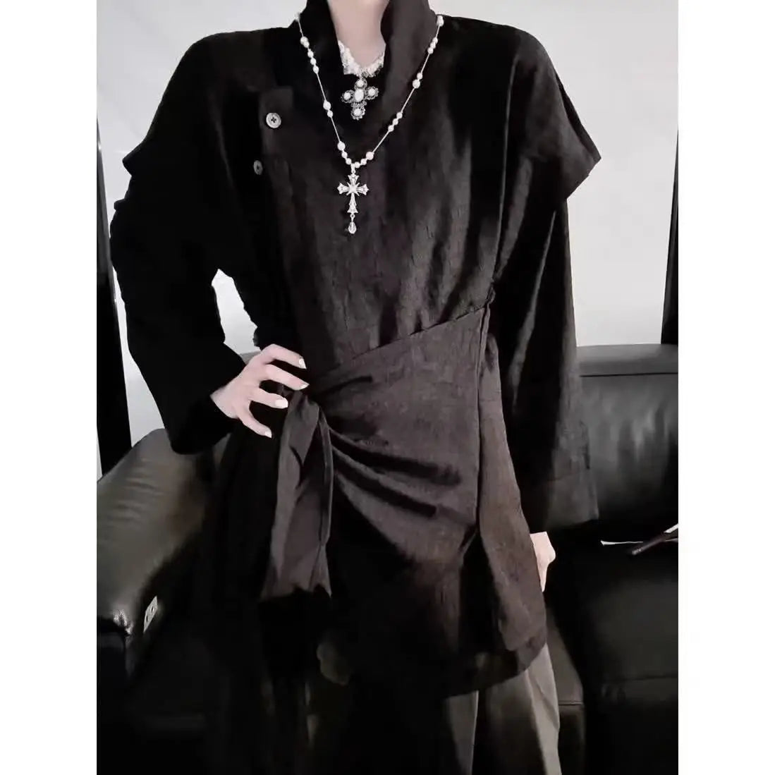 Niche Dark Black Costume New Chinese Style Long Sleeved Slanted Strap Top Shirt Vintage Bisex y2k Fashion Outfits Trendy Cool